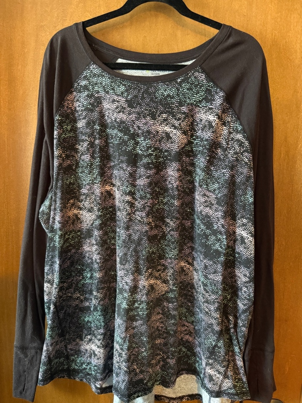 Tek Gear Women's Long-Sleeve Raglan Top in Black with Multicolor Print